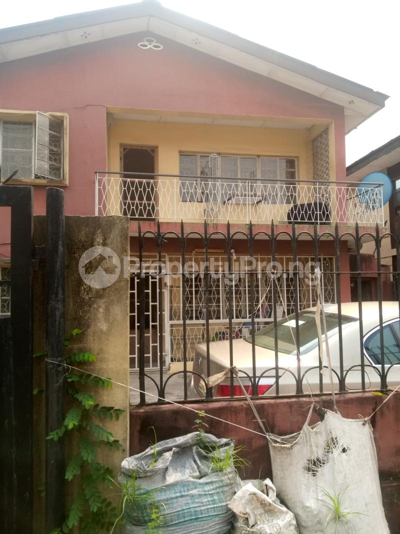 3 bedroom Flat / Apartment for rent Off Ajao Ogunlana Surulere Lagos