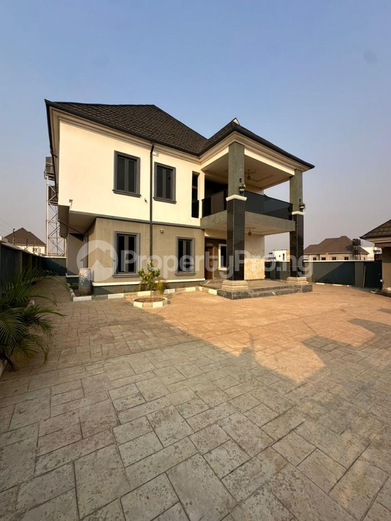 5 bedroom House for sale Life Camp Abuja