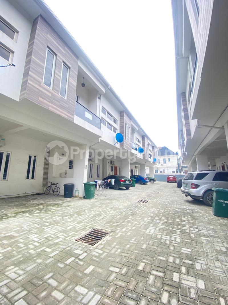 1 bedroom Flat / Apartment for rent Ikota Gra Ajah Lagos - 0