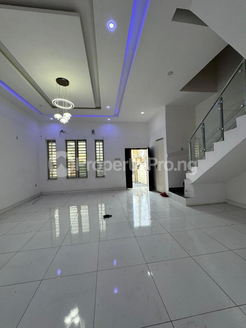 House for rent  Ado Ajah Lagos - 1