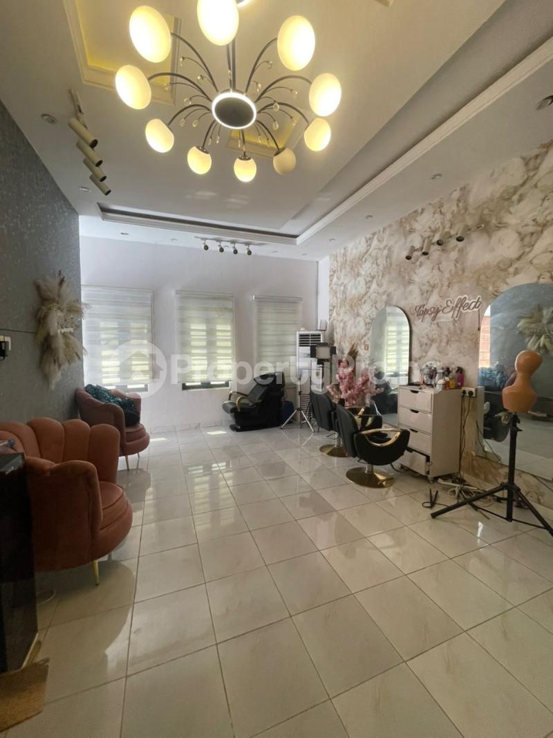 Flat / Apartment for rent Ologolo Lekki Lagos