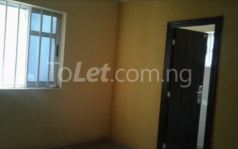 1 bedroom Flat / Apartment for rent Off Grammer School Bus Stop Berger Ojodu Lagos