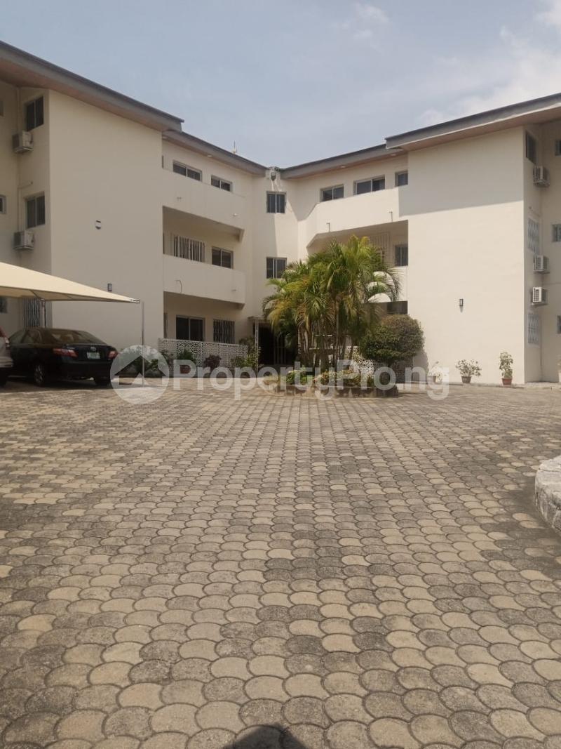 4 bedroom Flat / Apartment for rent Maitama Abuja