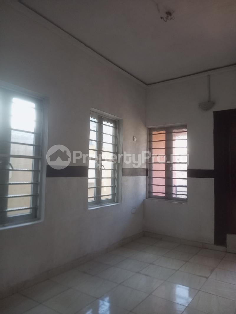 1 bedroom Flat / Apartment for rent Hotel Bus Stop Bucknor Estate Bucknor Isolo Lagos