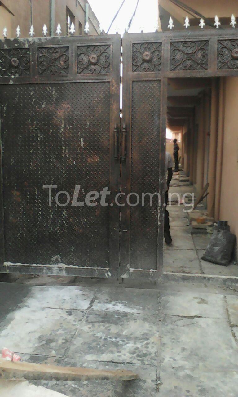 1 bedroom Flat / Apartment for rent Onipanu Lagos