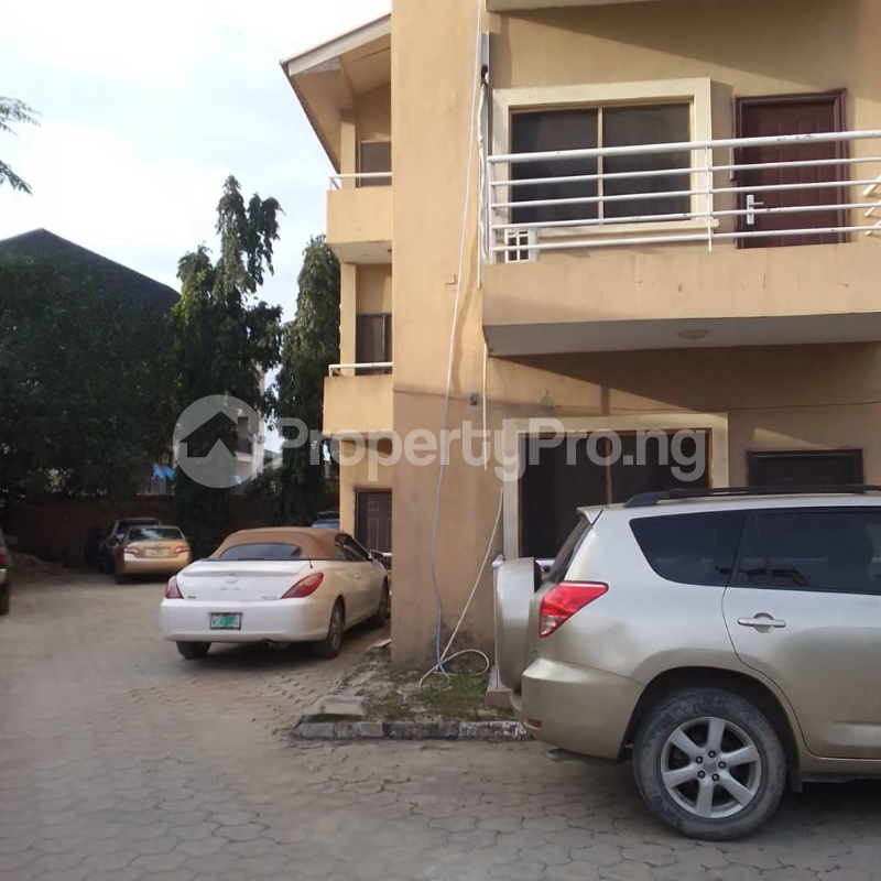 1 bedroom Flat / Apartment for rent Opposite Shoprite Close To The Road Jakande Lekki Lagos