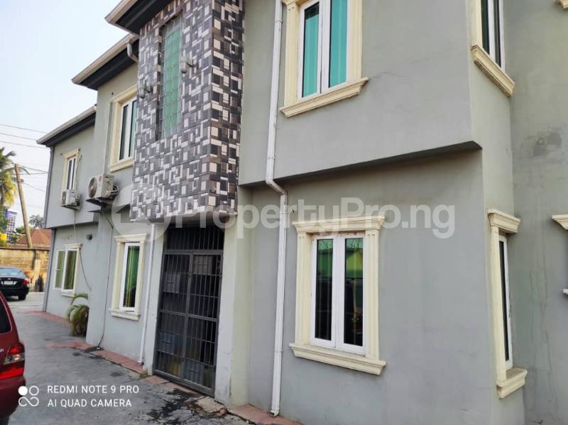 2 bedroom Flat / Apartment for rent Edmund Crescent Tejuosho Yaba Lagos