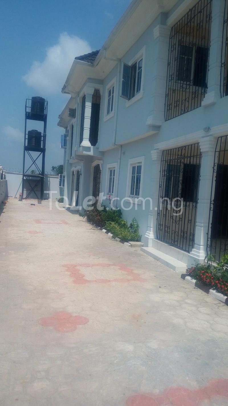 3 bedroom Flat / Apartment for rent Golf Lakowe Ajah Lagos