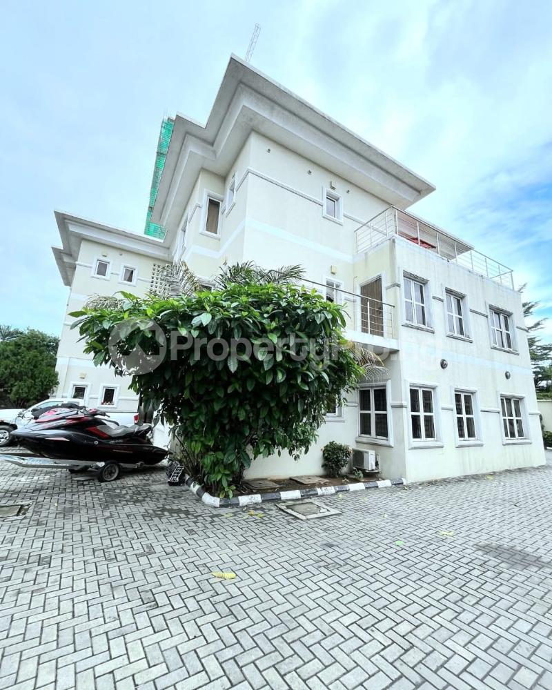 3 bedroom Flat / Apartment for sale Old Ikoyi Ikoyi Lagos