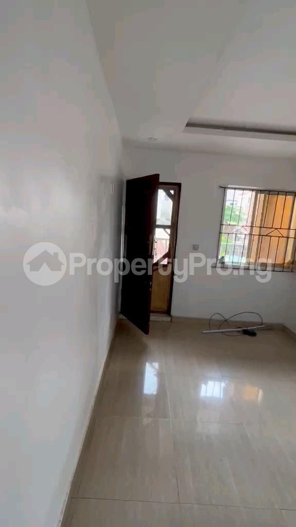 1 bedroom Flat / Apartment for rent Awoseyin Shomolu Lagos