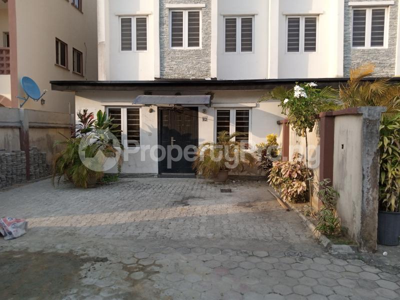 4 Bedroom Commercial Property in ONIRU Victoria Island Lagos