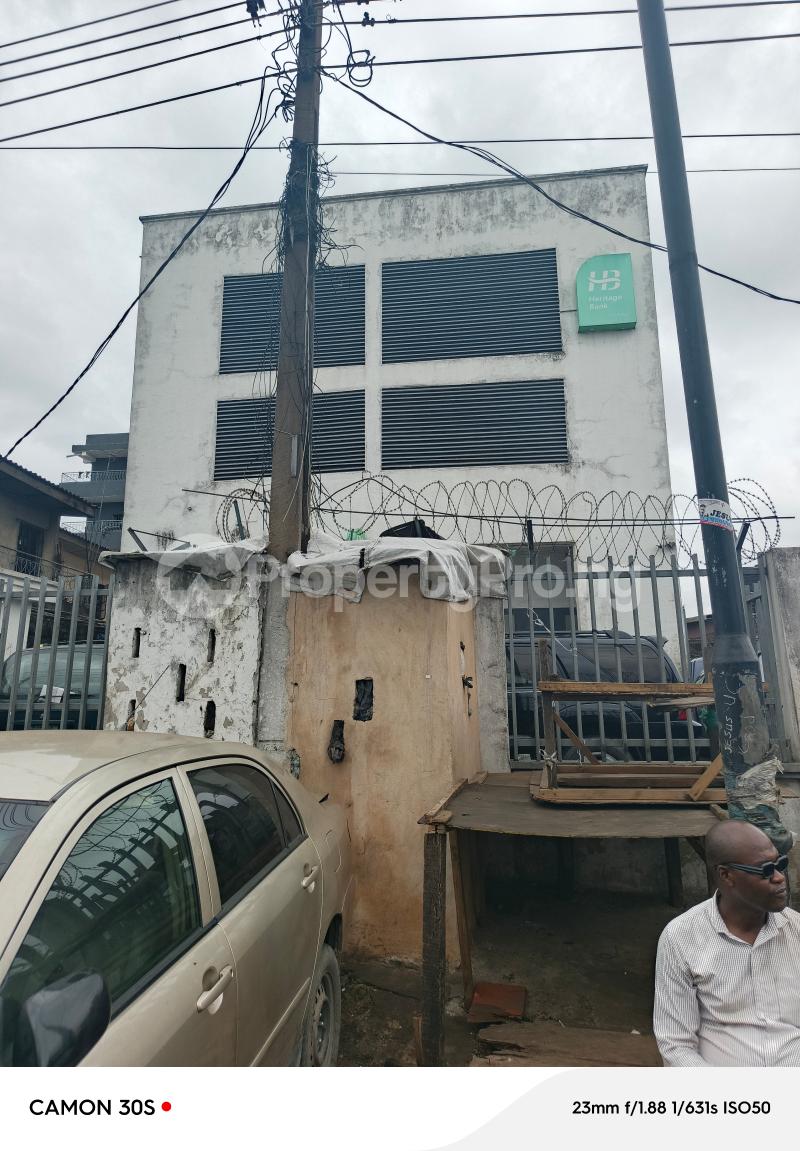 5 bedroom House for rent Matori Ladipo Mushin Lagos