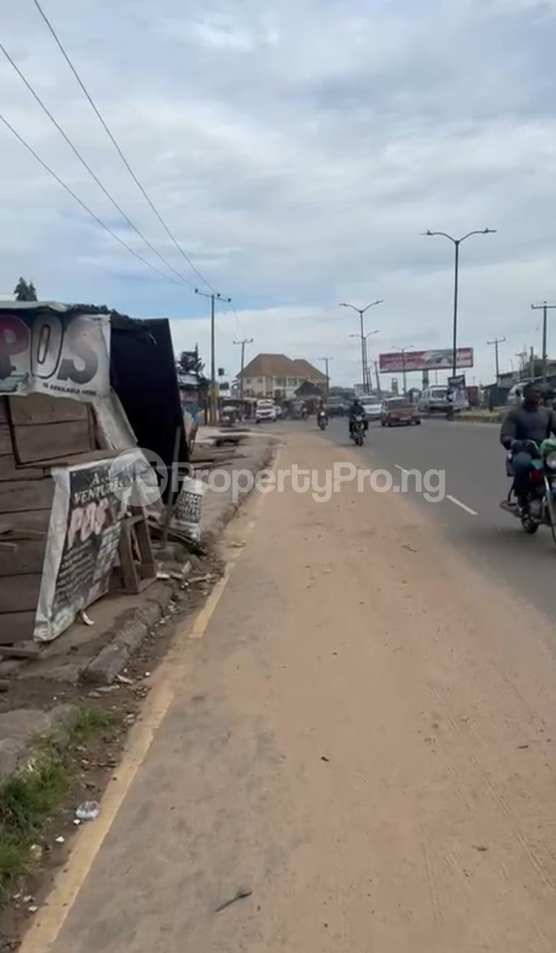 Land for sale Beside George And Duke Akala Express Ibadan Oyo - 0