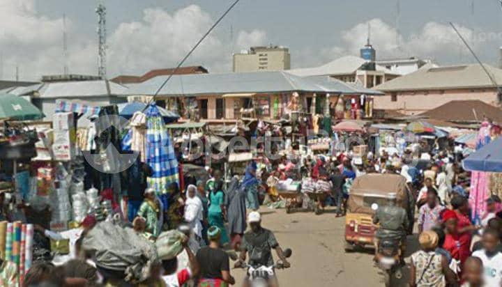 Land for sale Labo Owo, Oke ado Ibadan Oyo