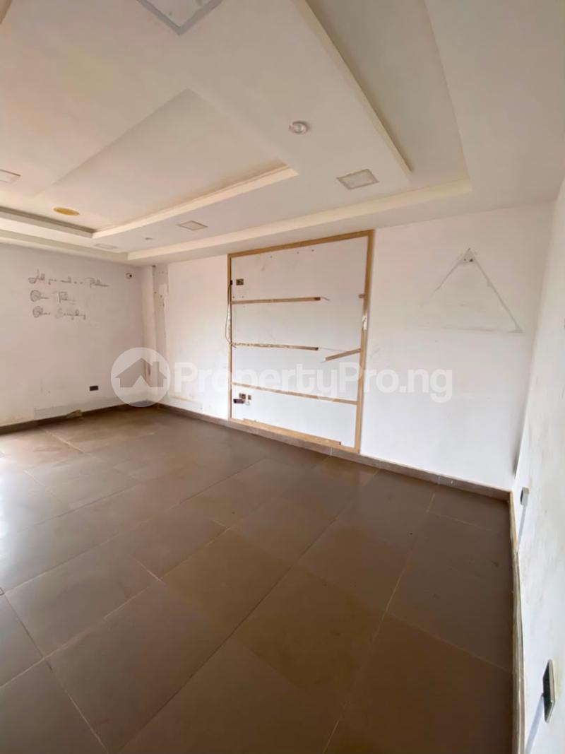 Commercial Property for rent Ahmed Mall Taska Akala Express Ibadan Oyo - 0