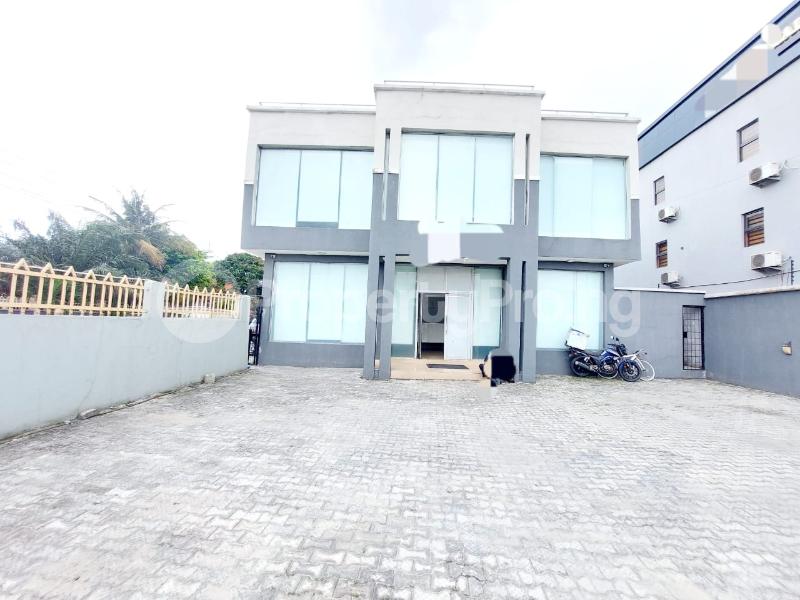 1 bedroom Commercial Property for rent Lekki Lagos