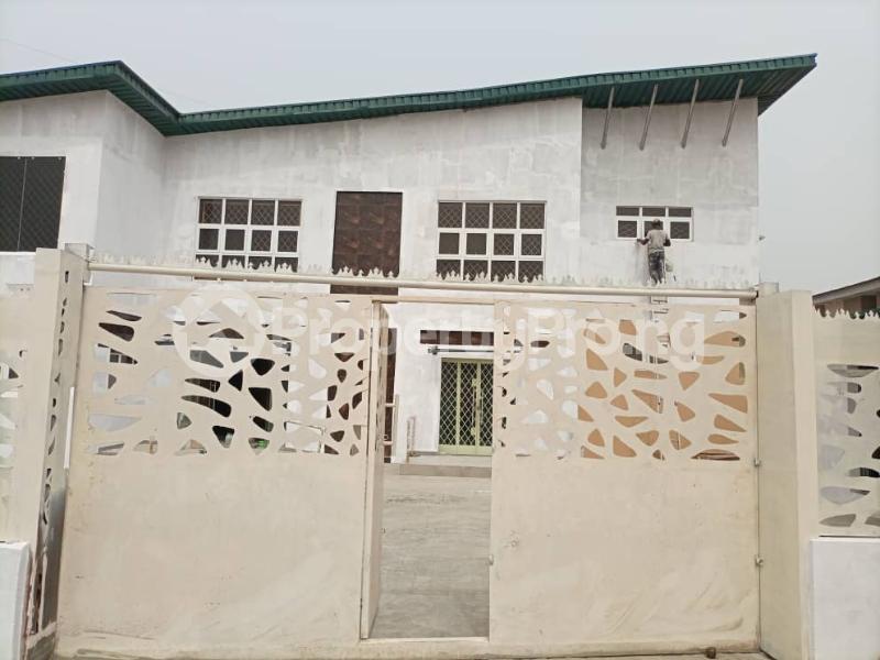 Commercial Property for rent Along Alaafin Road Oluyole Estate Ibadan Oyo