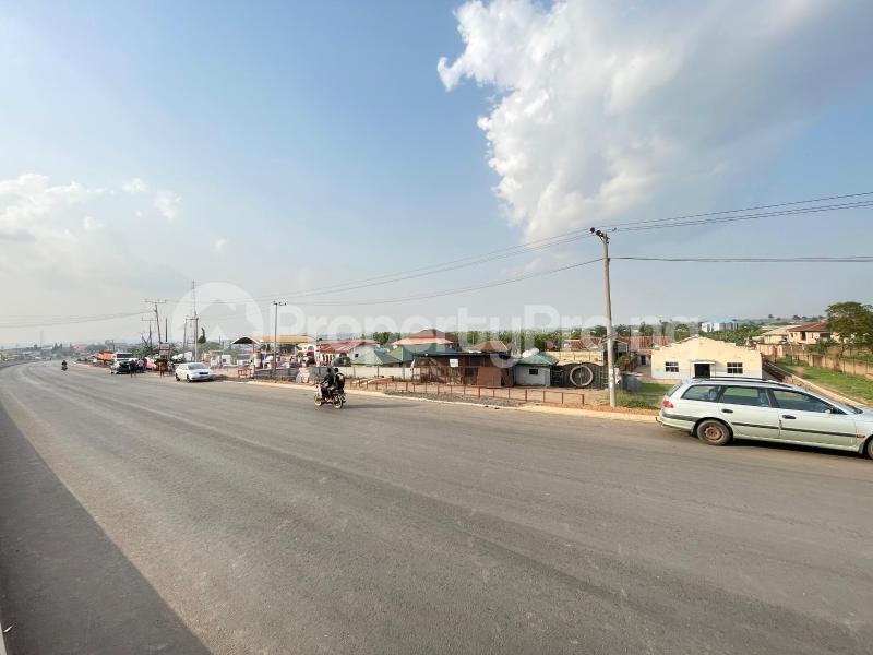 Land for sale Yaolad Filling Station Iwo Rd Ibadan Oyo