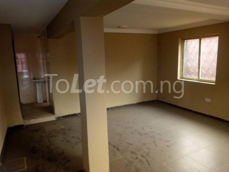 1 bedroom Commercial Property for rent   Coker Road Ilupeju Lagos