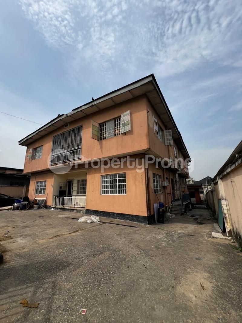 4 bedroom Commercial Property for rent Ifako-gbagada Gbagada Lagos