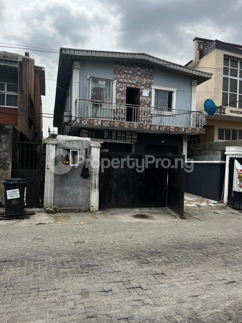 House for sale Ogunlana Surulere Lagos