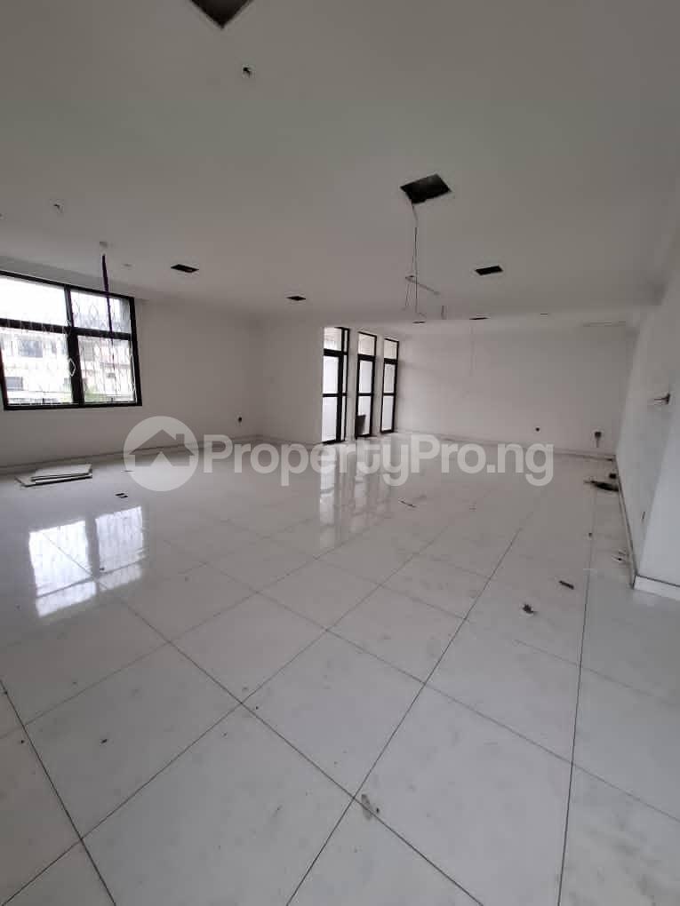 10 bedroom Commercial Property for sale Victoria Island Lagos