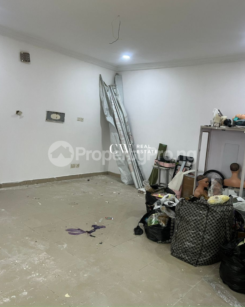 Commercial Property for rent Lekki Phase 1 Lekki Lagos
