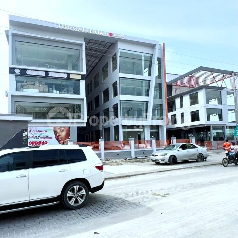 1 bedroom Commercial Property for rent orchid Lekki Lagos