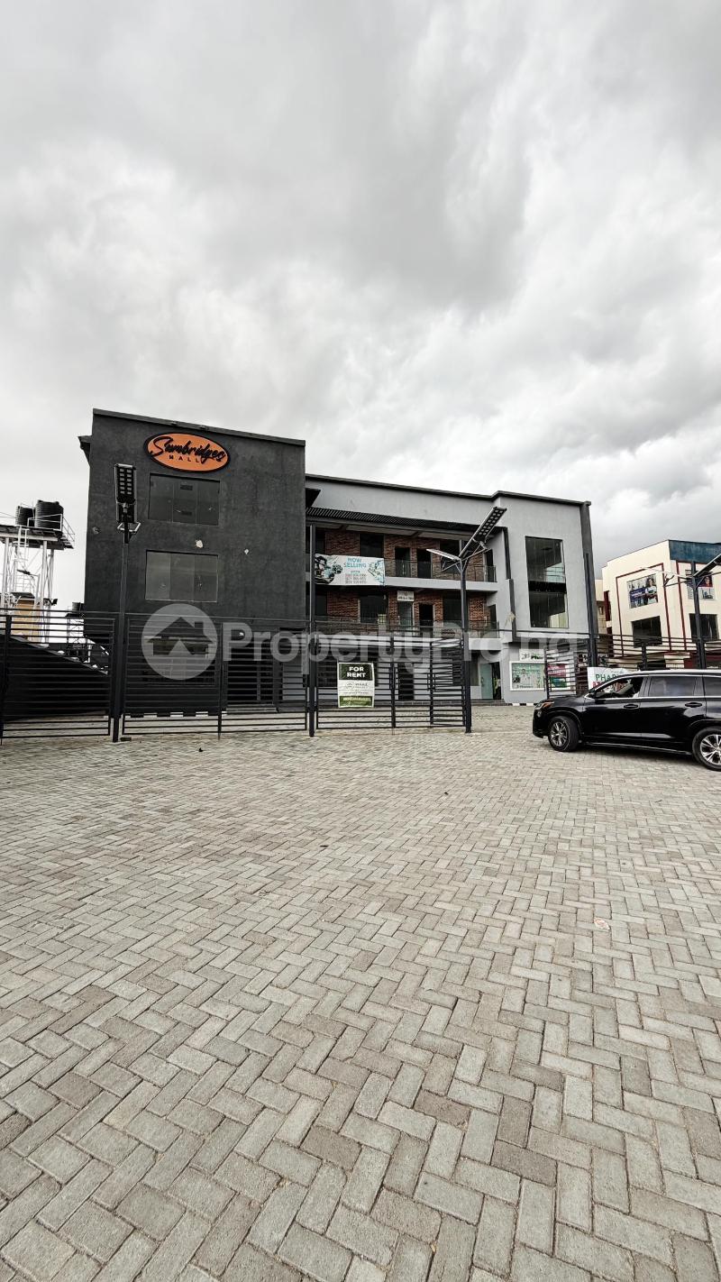 1 bedroom Commercial Property for rent Road Mobil Road Ajah Lagos