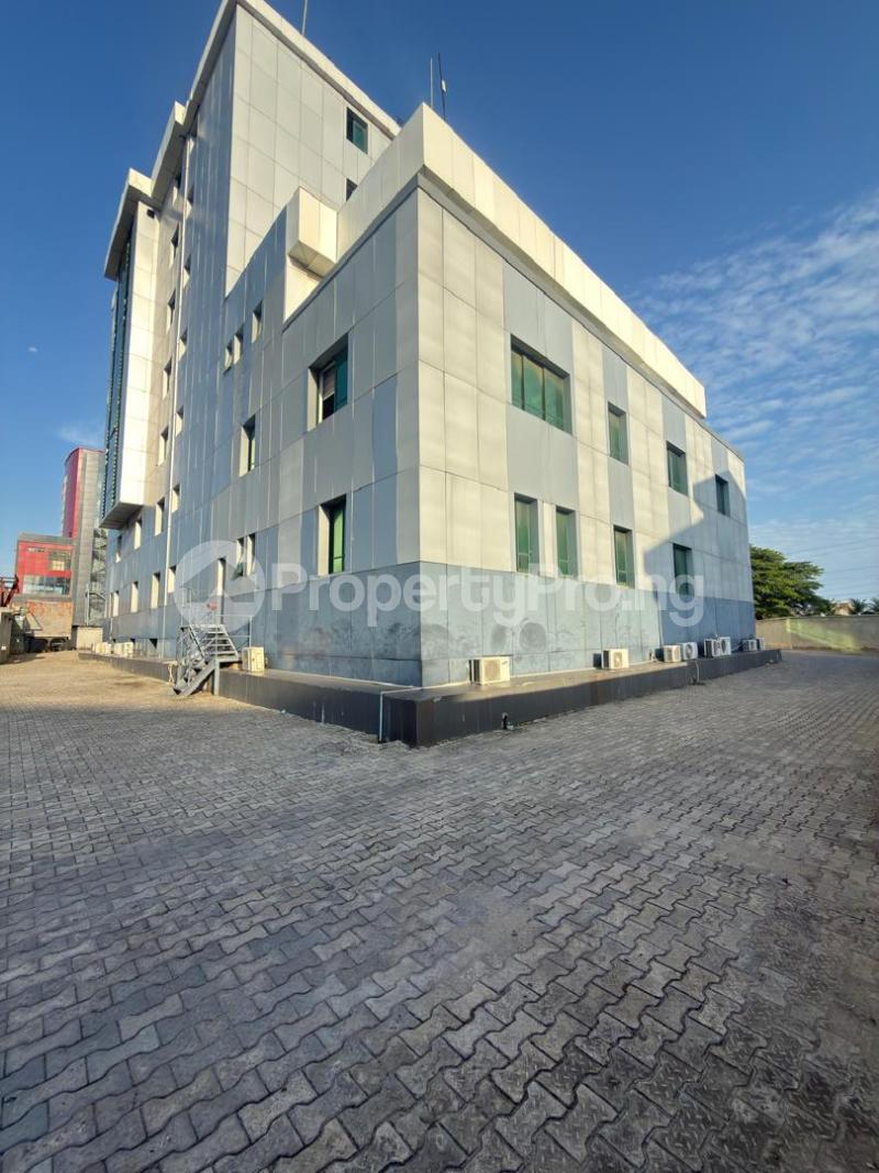 Commercial Property for rent Lekki Phase 1 Lekki Lagos
