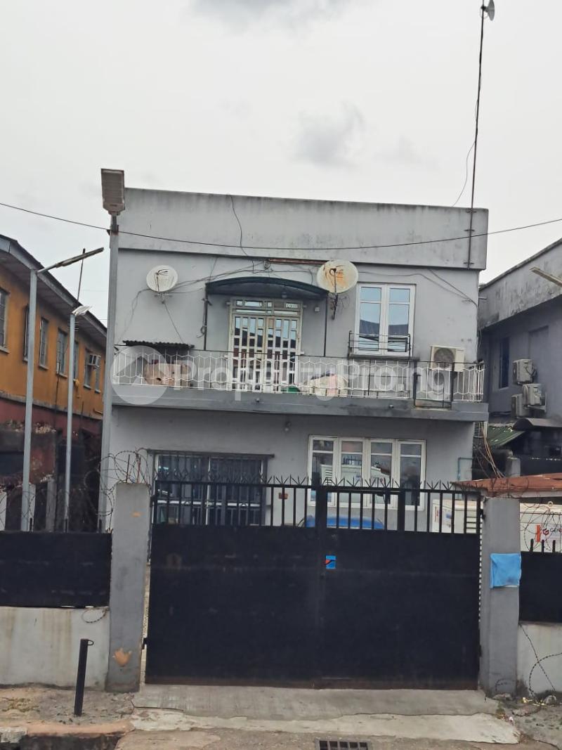Commercial Property for sale Shipeolu Str, Onipan Onipanu Shomolu Lagos - 0