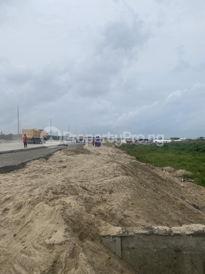 Land for sale chevron Lekki Lagos
