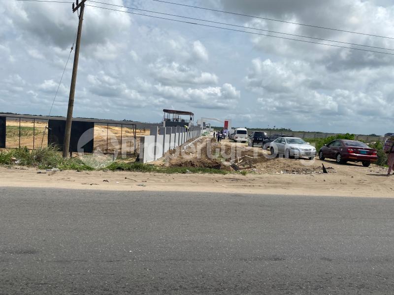 Land for sale Idera Community Before Eleko Junction Eleko Ibeju-Lekki Lagos