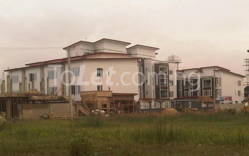 3 bedroom Flat / Apartment for sale Afric Road, Behind Leaway Assurance, Iponri, Surulere, Lagos Lagos