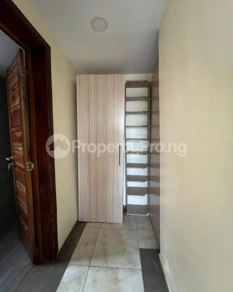 3 bedroom House for sale Ifako-gbagada Gbagada Lagos