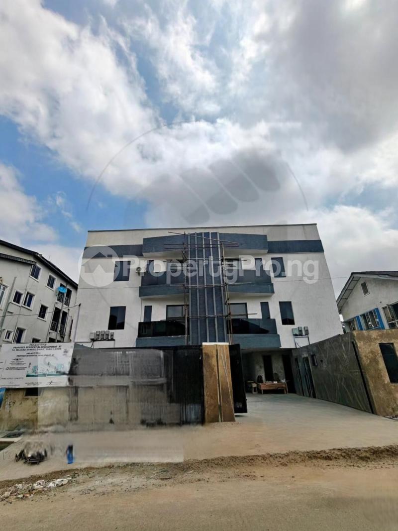 2 bedroom House for sale Yaba Lagos