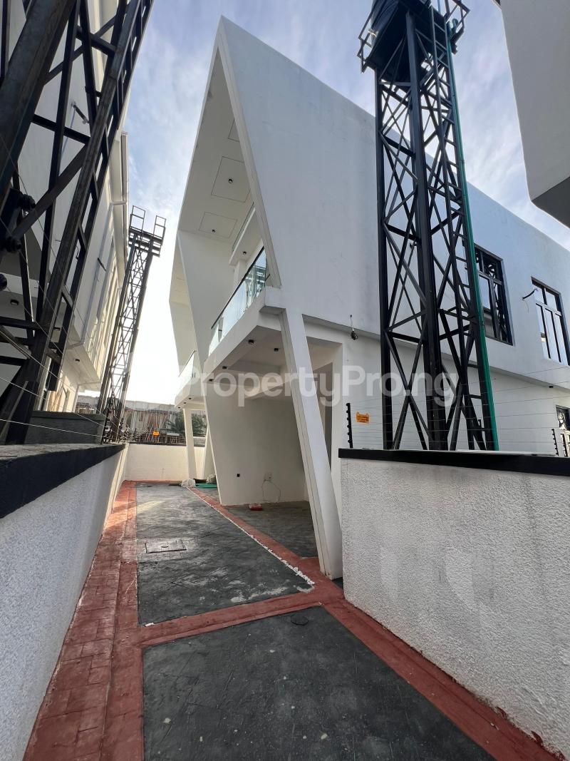 3 bedroom House for sale Ikota Lekki Lagos