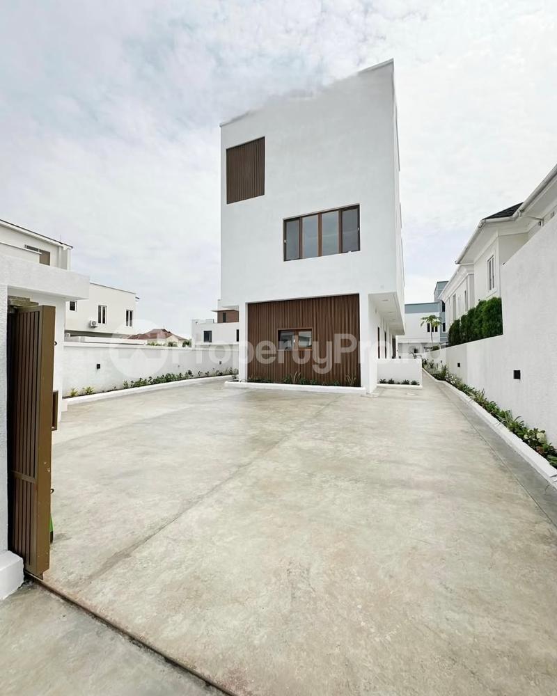 4 bedroom House for sale Osapa london Lekki Lagos