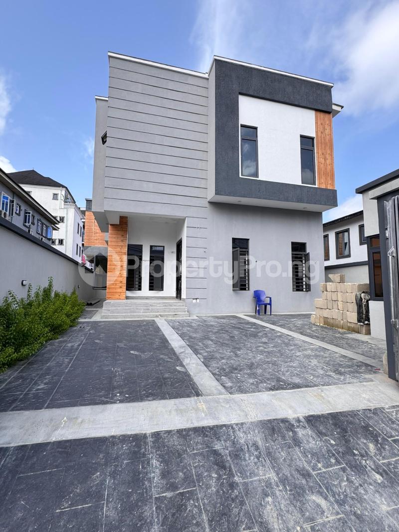 4 bedroom House for sale Chevron Lekki Lagos
