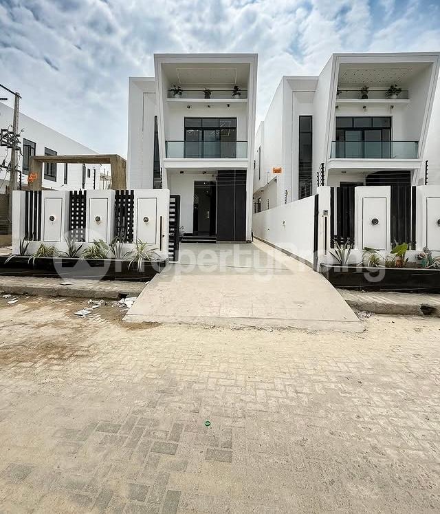 4 bedroom House for sale Orchid Lekki Lagos