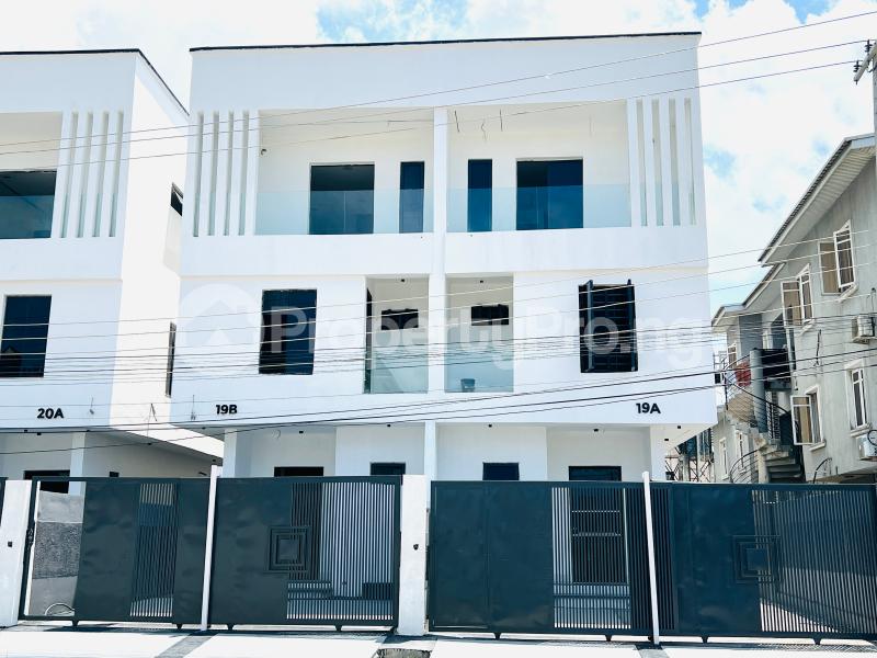 4 bedroom House for sale A Secure Estate In Agungi Lekki Lagos