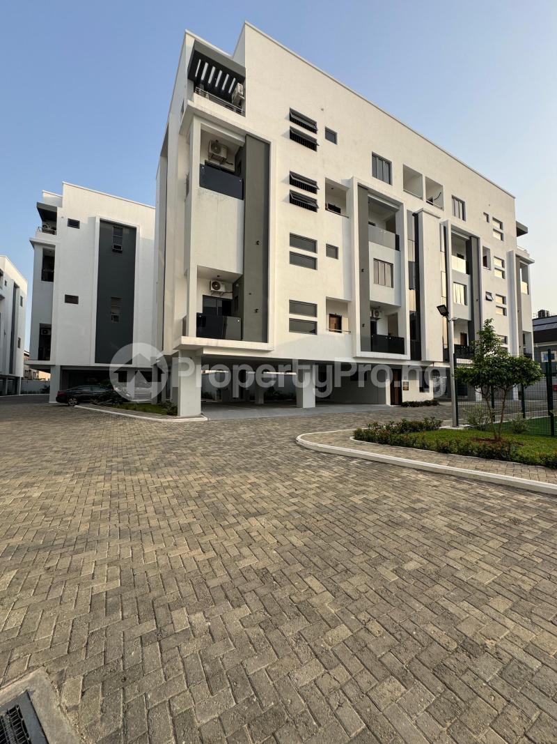 4 bedroom House for sale Surulere Lagos