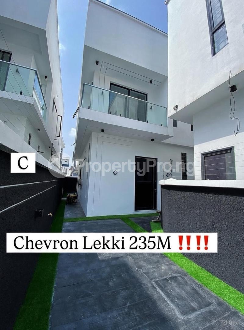 4 bedroom House for sale Chevron Lekki Lagos