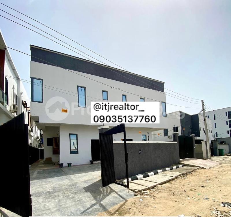 4 bedroom House for sale Ologolo Lekki Lagos