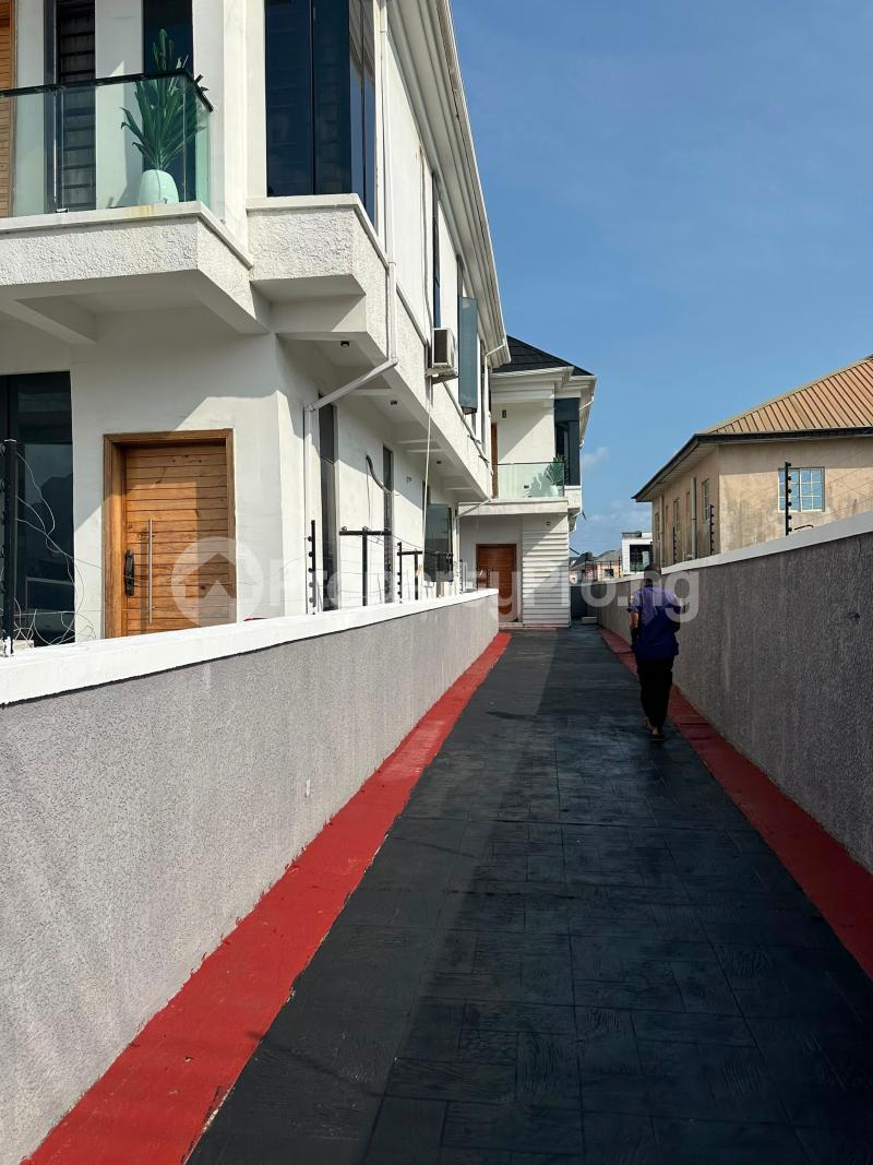 4 bedroom House for sale Ikota Lekki Lagos