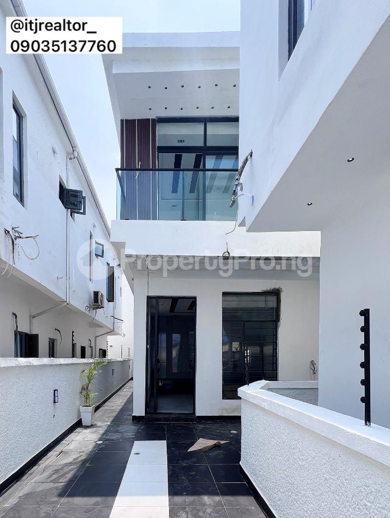 4 bedroom House for sale Ikota Lekki Lagos
