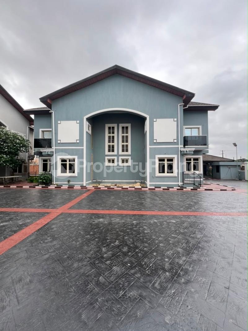 4 bedroom House for sale Victoria Island Lagos