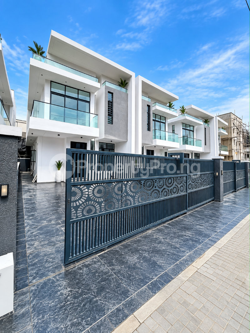 4 bedroom House for sale Ikota Lekki Lagos