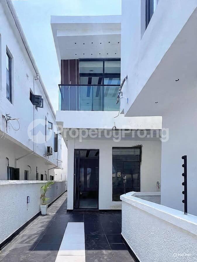 4 bedroom House for sale Ikota Lekki Lagos