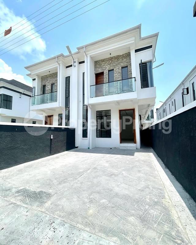 4 bedroom House for sale Ikota Lekki Lagos